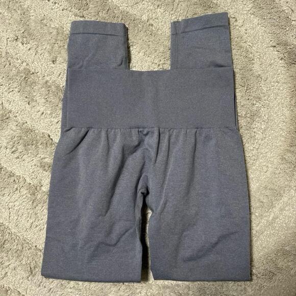 NVGTN Seamless Contour Leggings - Picture 2 of 3